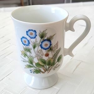 Vintage Wildflower Footed Pedestal Tea or Coffee Cup Mug with Handle Japan